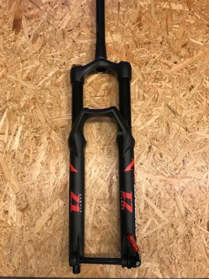 マルゾッキボンバー ダブルクラウンフォーク Amazon | Marzocchi Bomber DJサスペンションフォーク: 26インチ